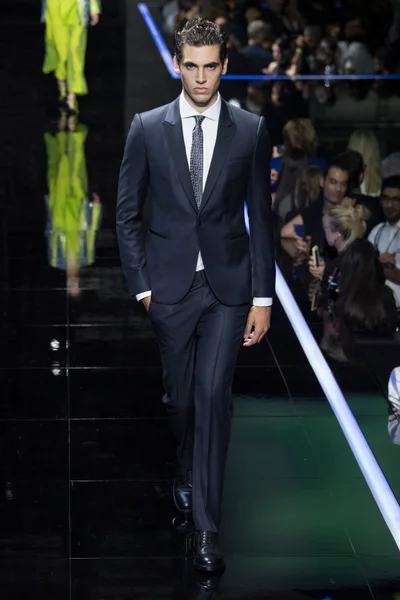 Look 133